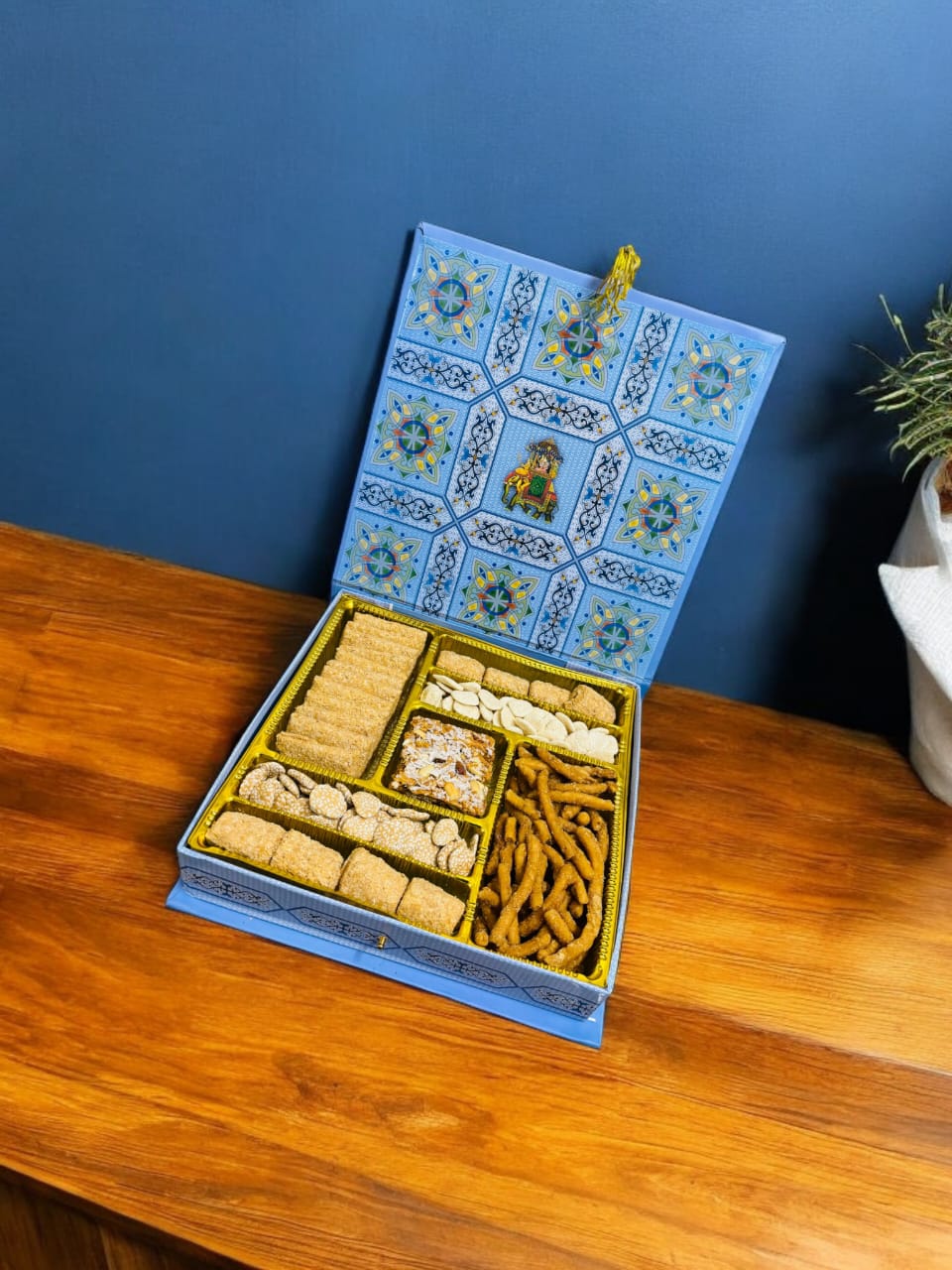 Luxury Gift Premium Gajjak Sweets Hamper | 6 Assorted Flavours Gajjak  Combo | Perfect for Any Occasion & Corporate Gifting